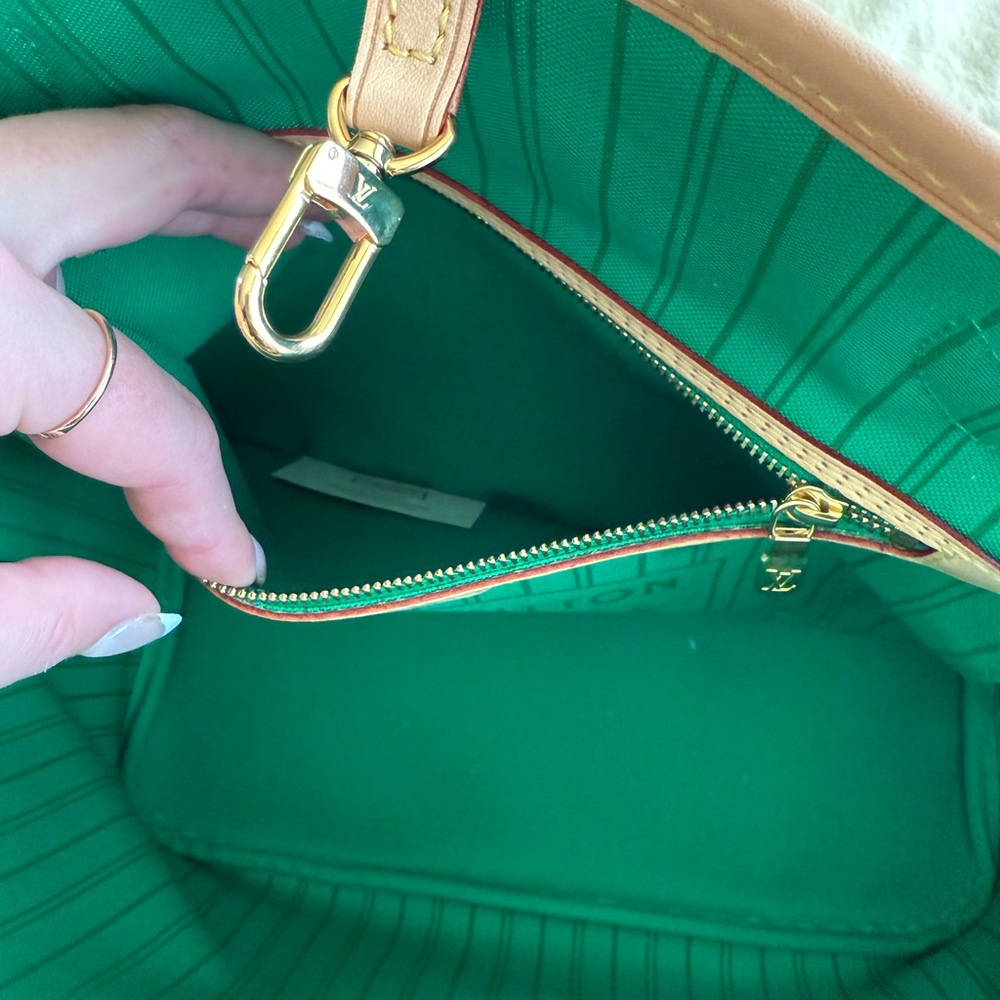 Louis Vuitton Neverfull MM MonogramTahitienne Hawaii - Picture 4 of 11